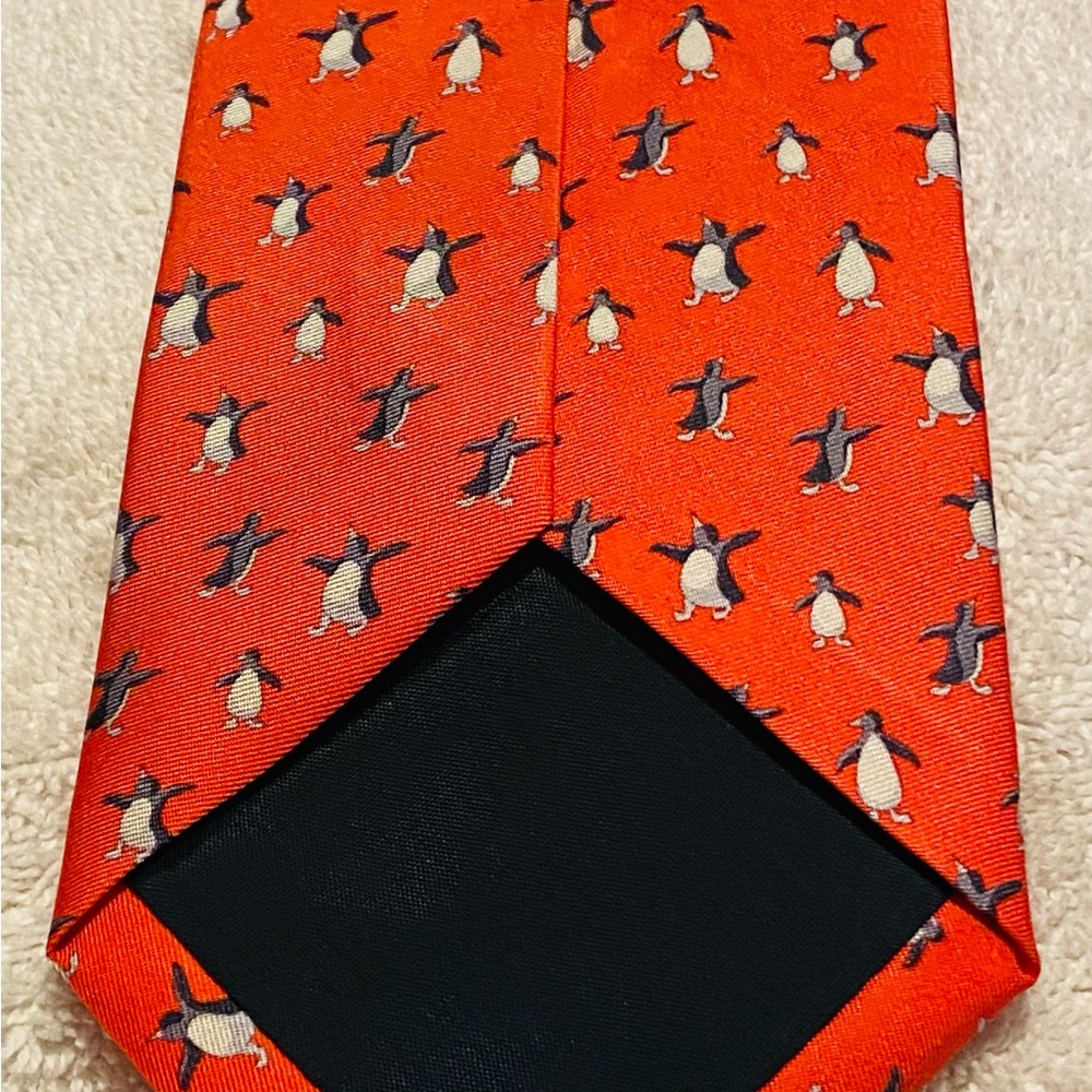 Brand New Super Stylish Tie By PETER BLAIR - Picture 2 of 4